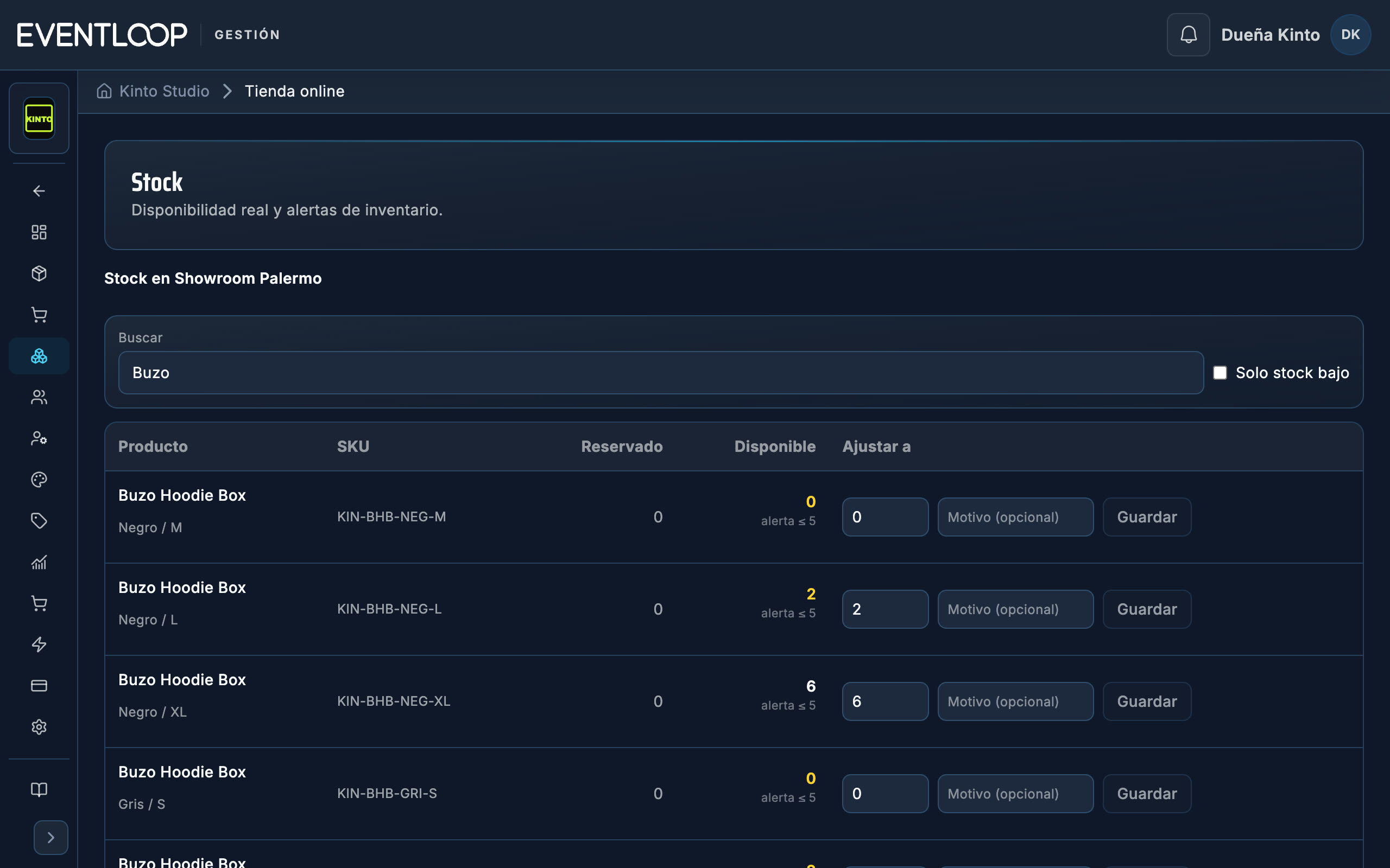 Panel de stock de la tienda: stock disponible de cada talle y color del buzo, con alerta de stock bajo y ajuste manual